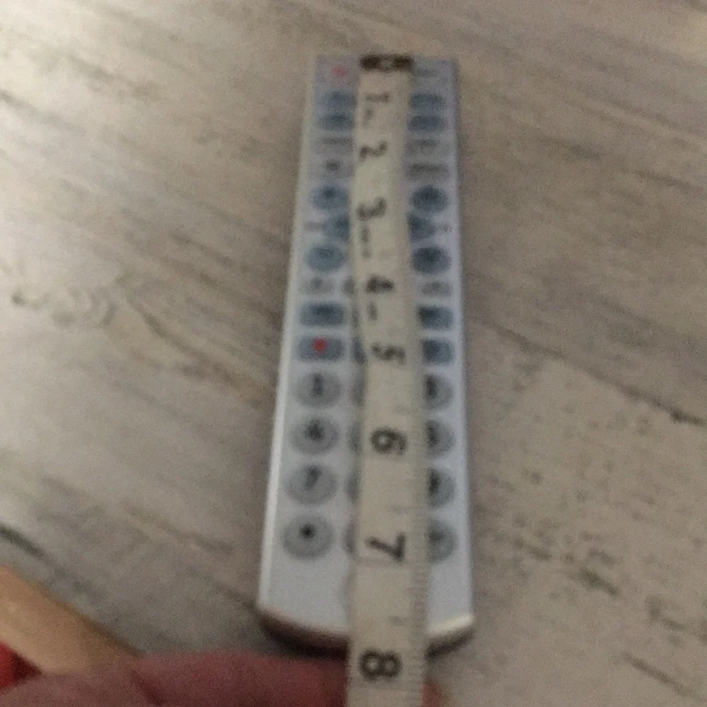 33712 silver 6 device big button backlit battery operated universal remote